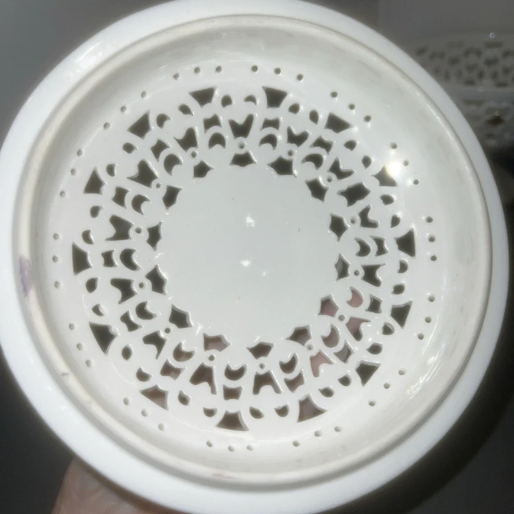Vintage Italian Reticulated Porcelain Candy Dish w/Gold Trim 7in